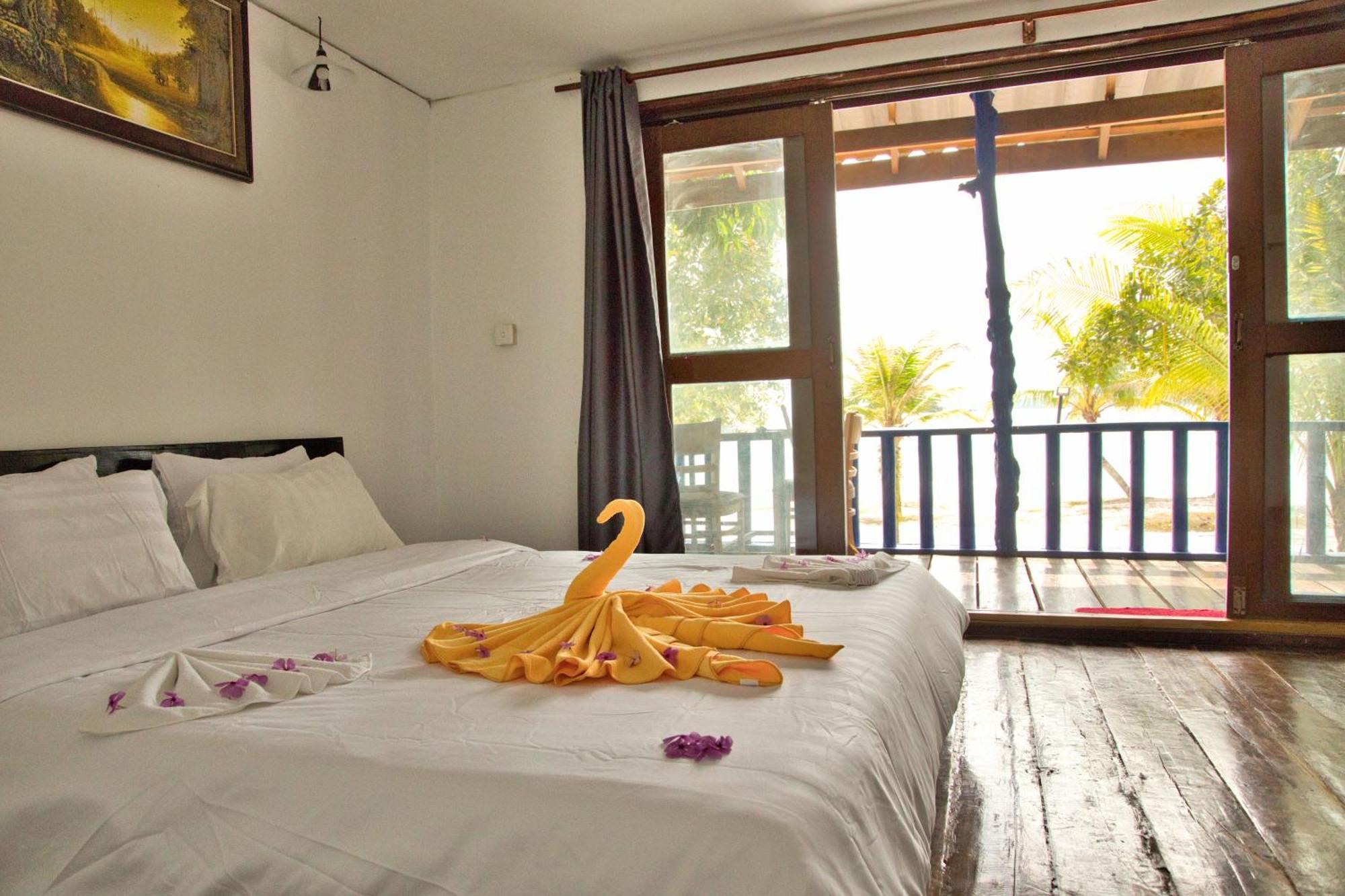 Koh Rong Beach Hostel And Bungalows Kaoh Touch Εξωτερικό φωτογραφία