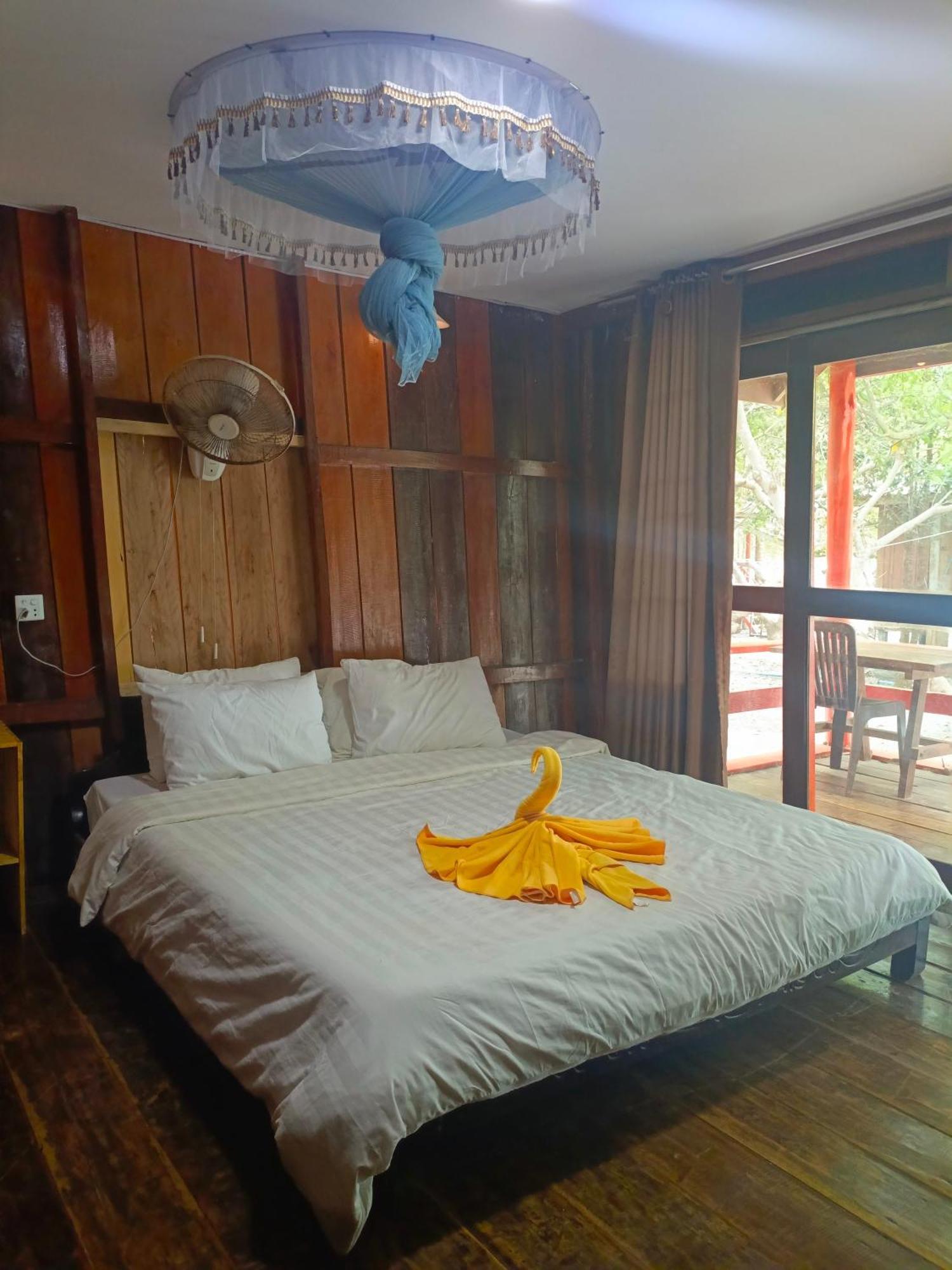 Koh Rong Beach Hostel And Bungalows Kaoh Touch Εξωτερικό φωτογραφία